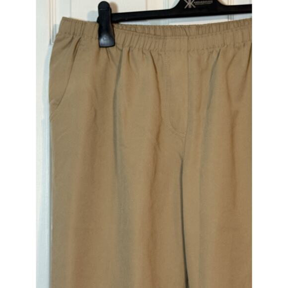 Kim Rogers Slip On Khaki Capris, Polyester, Front Pockets, Elastic Waist, 18W - Picture 2 of 5